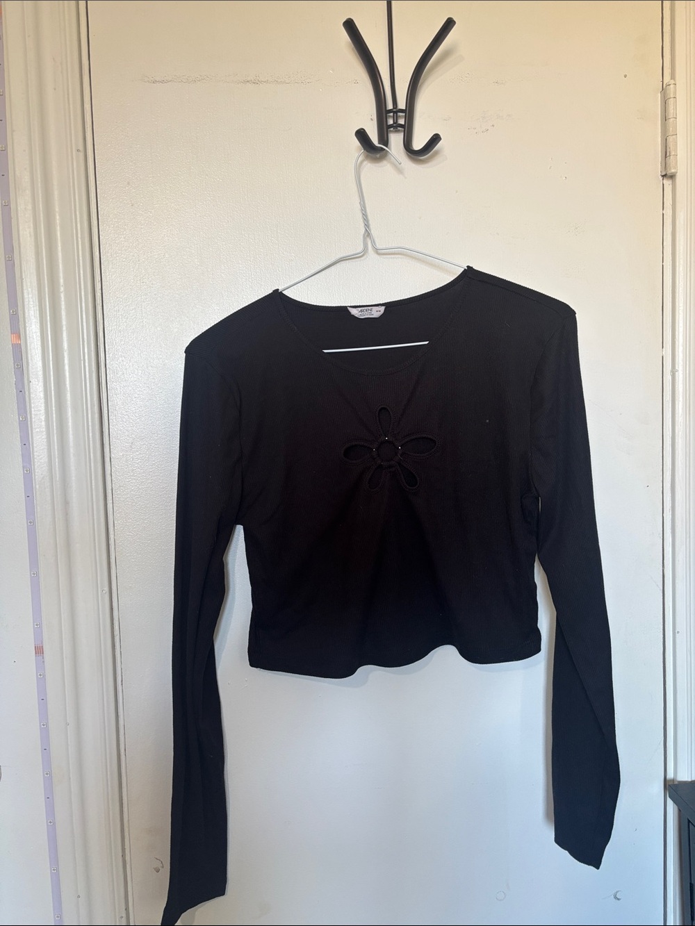 Ardene Black Long-Sleeve Floral Cutout Top